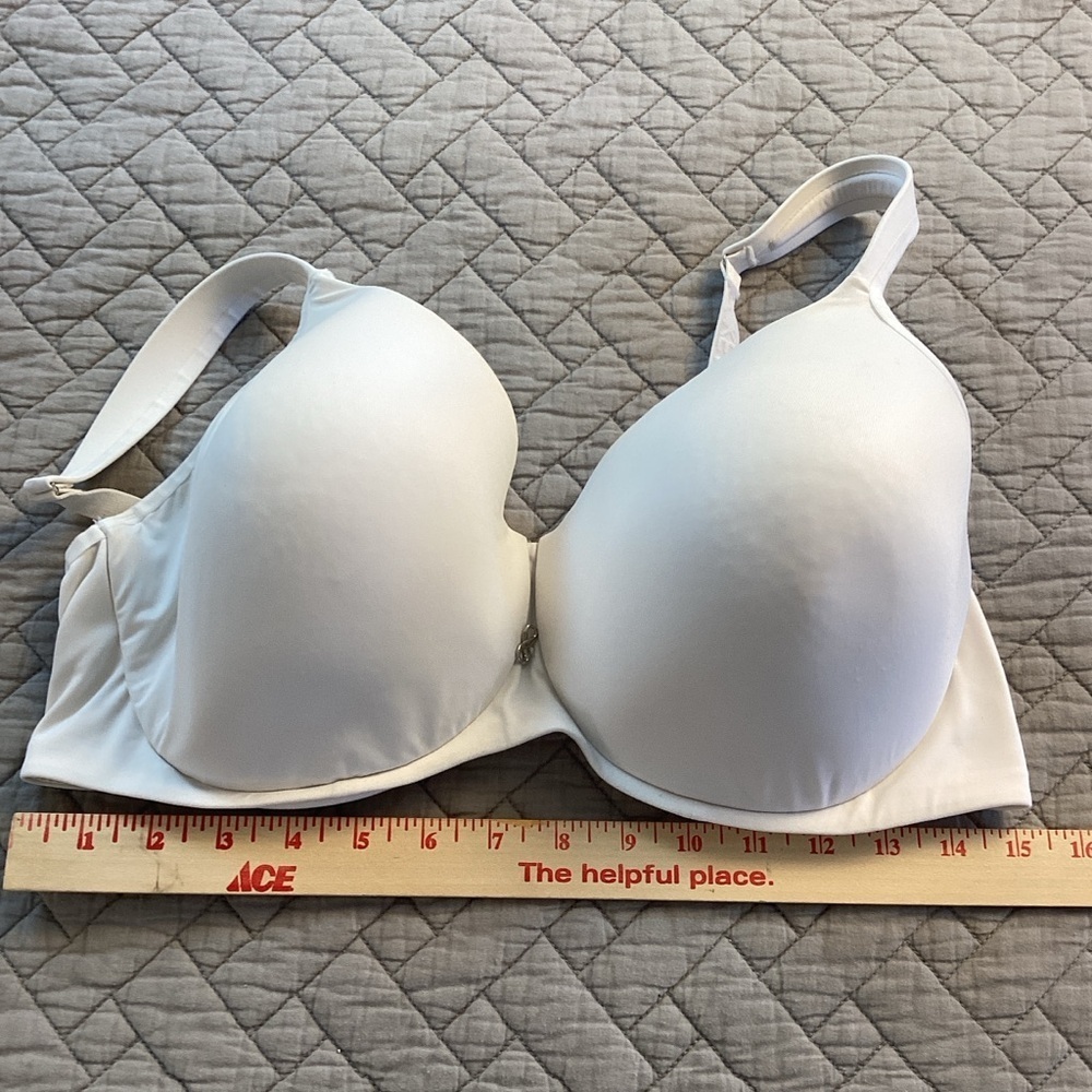 Jockey Cream Full-Coverage Bra